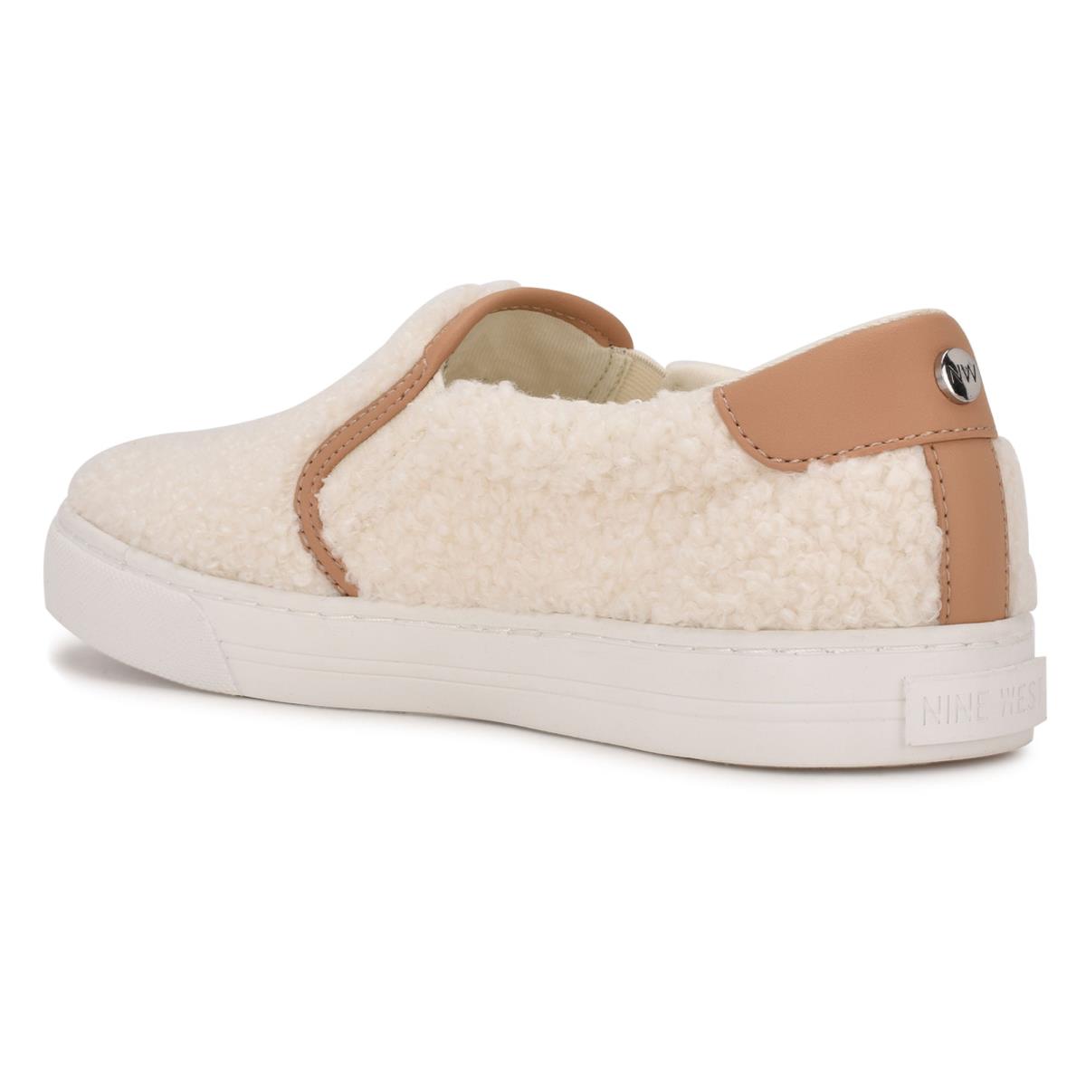 Slip On Sneakers Nine West Lala Mujer Creme | 1738TDOSN